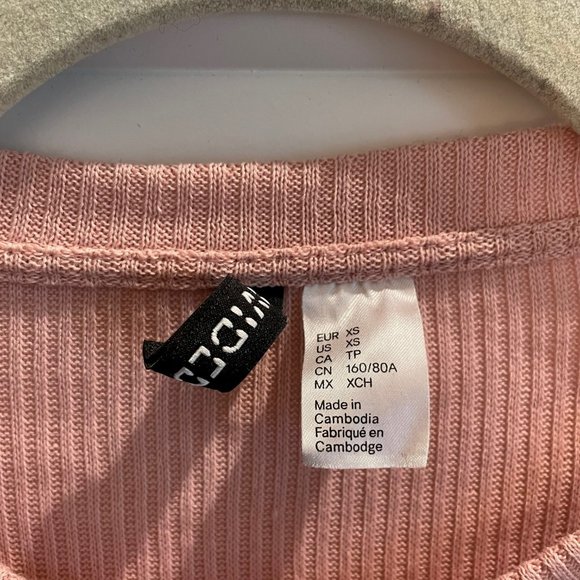 H&M Pearl Embellished Ribbed Top - Picture 2 of 4